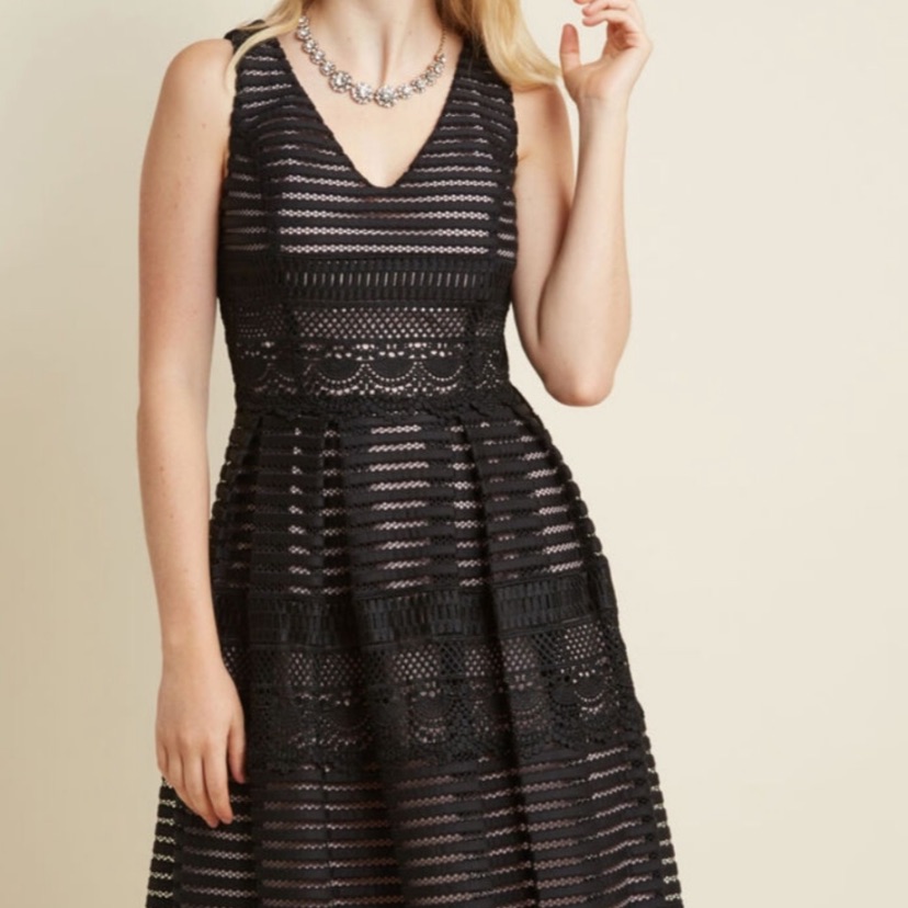 Modcloth Black Lace Sleeveless Dress Vintage Look!